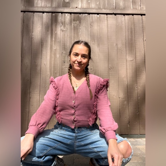 Saylor Cropped Fringe Cardigan Rose Pink Boho Button Front Size M - Picture 9 of 13